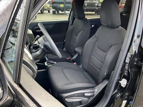 Used 2020 Jeep Renegade Latitude image 26