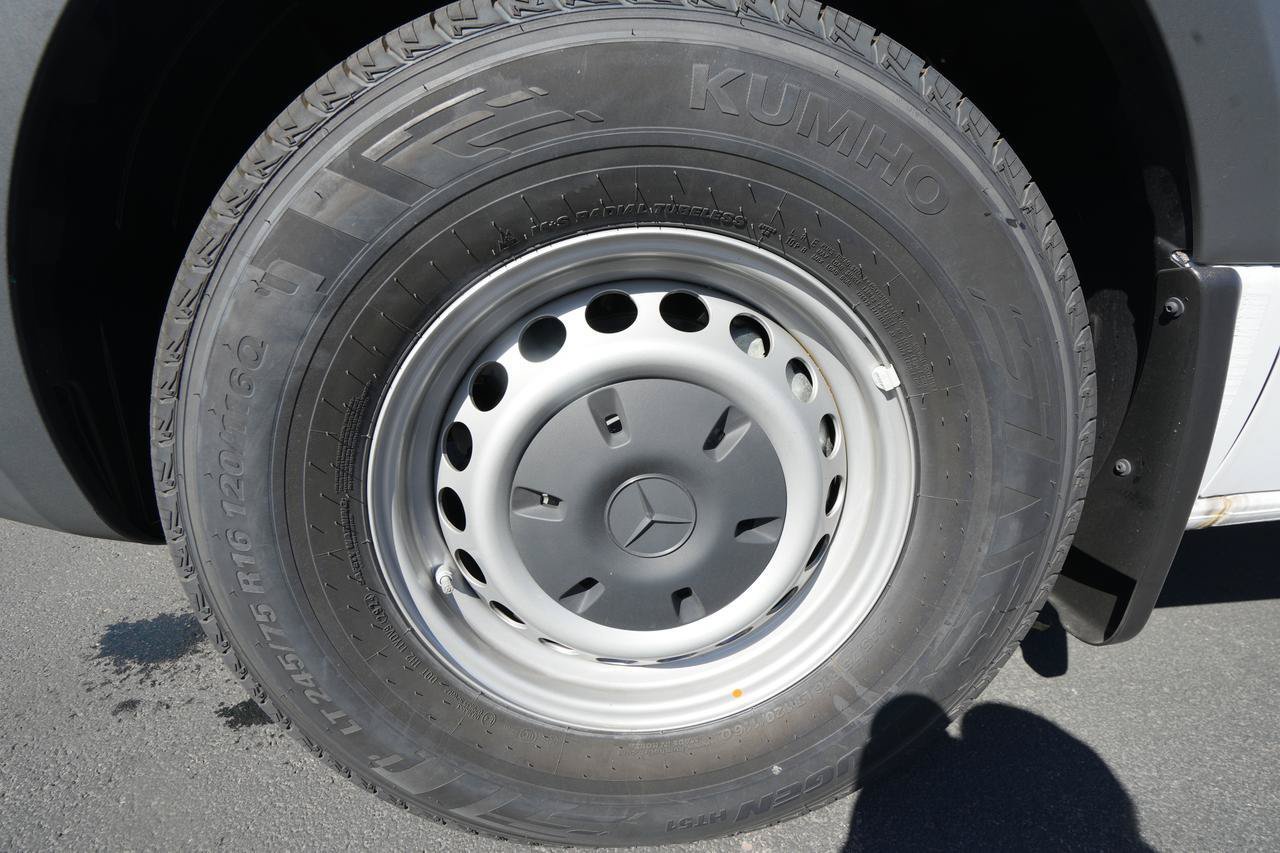 New 2025 Mercedes-Benz eSprinter 170 Cargo image 20