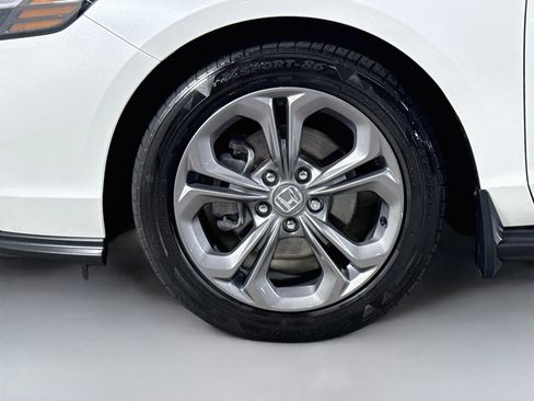 Used 2024 Honda Accord EX image 38