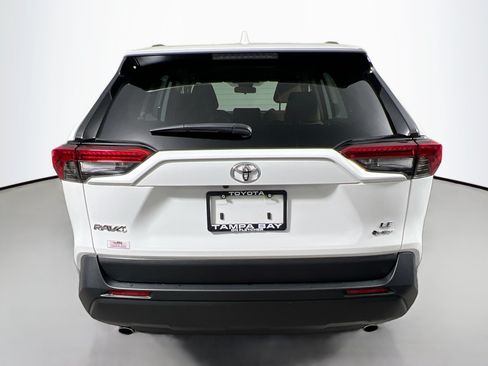 Used 2025 Toyota RAV4 LE AWD/4WD image 6
