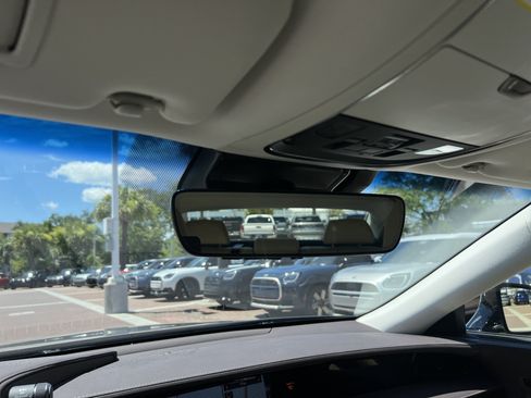 Used 2020 Lexus LS 500 w/ Accessory Package (Z2) RWD image 27