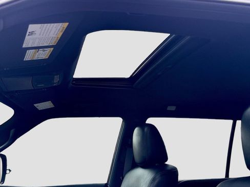 Used 2024 Nissan Armada SL w/ Midnight Edition Package image 22