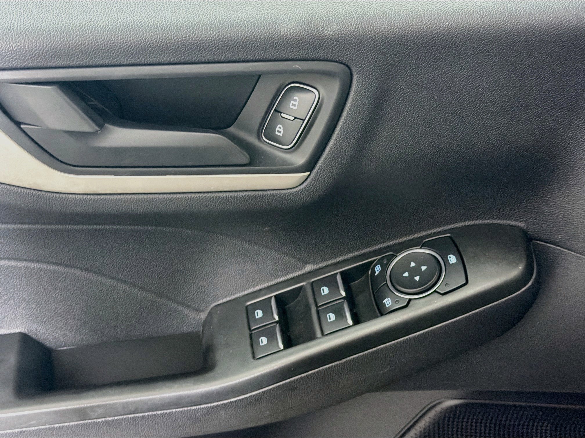 Used 2022 Ford Escape SE AWD/4WD image 15