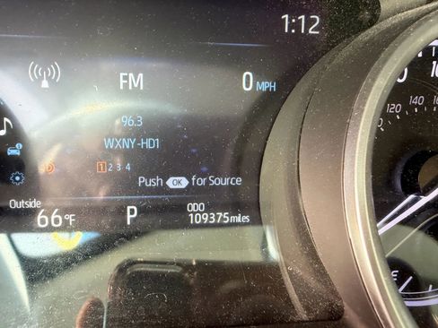 Used 2023 Toyota Camry XLE image 11