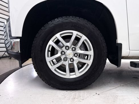 Used 2021 Chevrolet Silverado 1500 LT AWD/4WD image 13