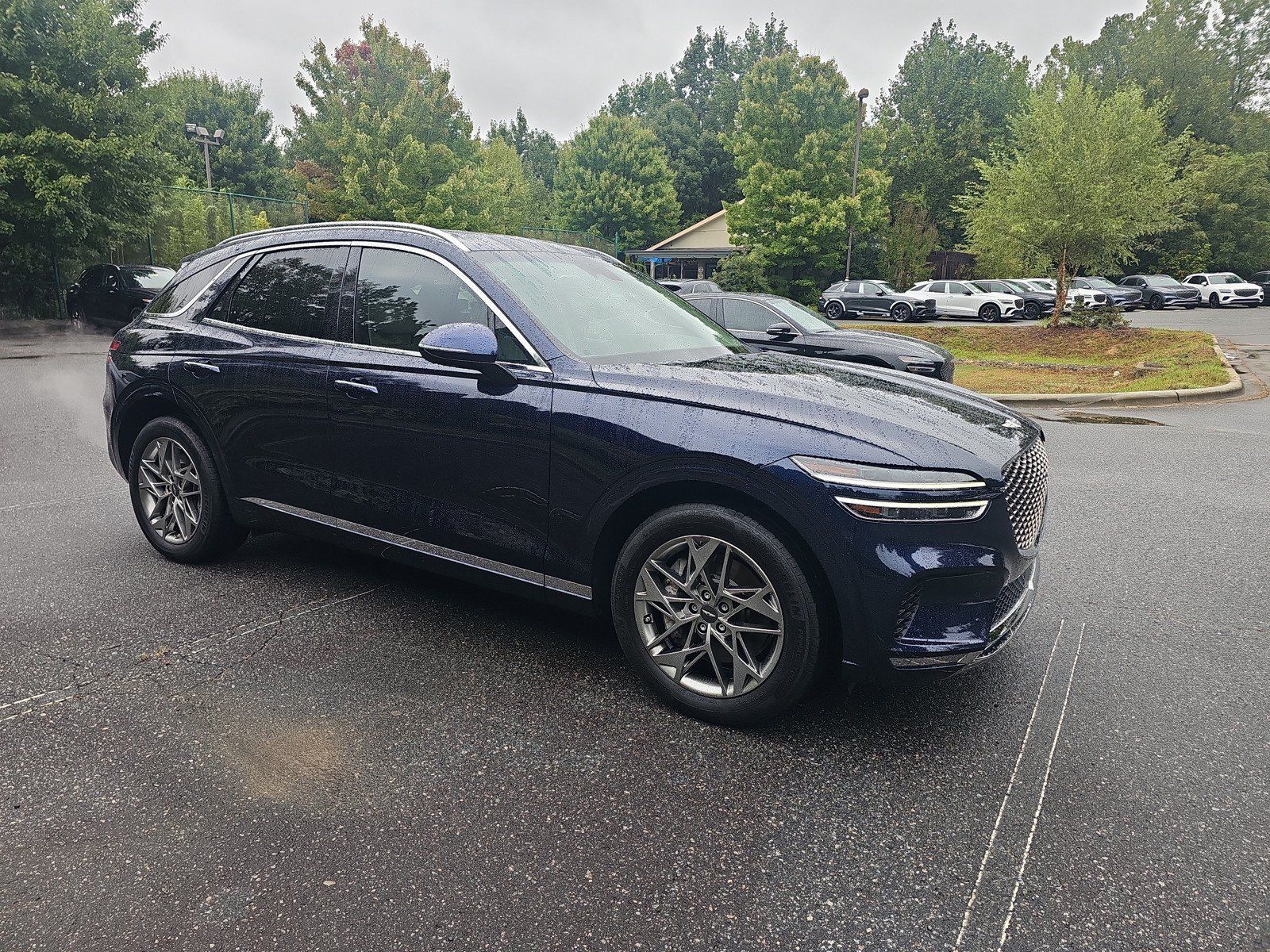 Used 2024 Genesis GV70 2.5T w/ Advanced Package AWD/4WD image 3