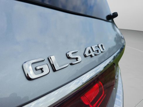 Certified 2025 Mercedes-Benz GLS 450 4MATIC image 27