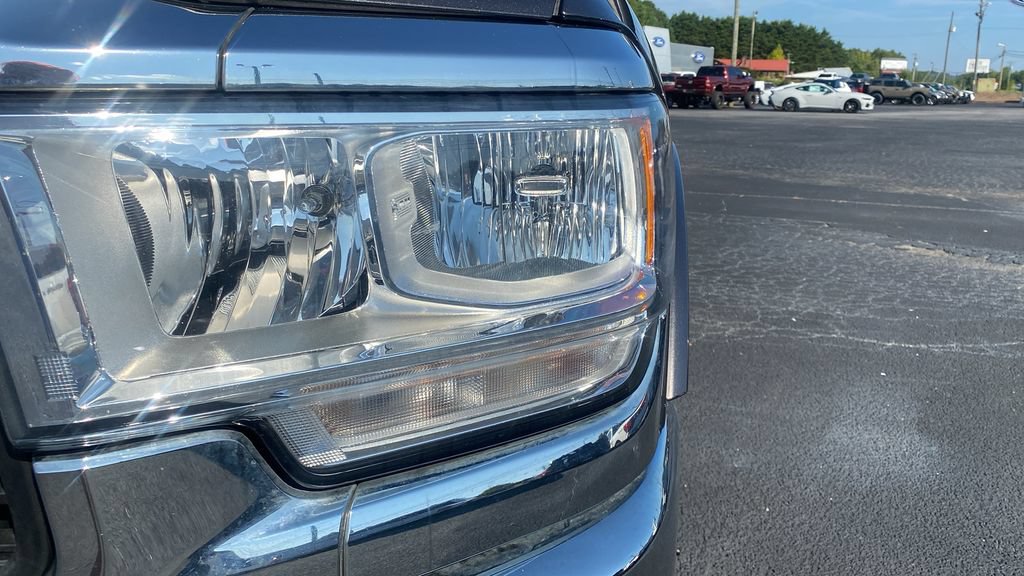 Used 2021 RAM 3500 Tradesman w/ Chrome Appearance Group AWD/4WD image 9