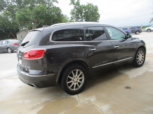 Used 2017 Buick Enclave Leather AWD/4WD image 16