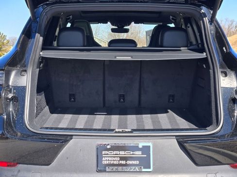 Certified 2025 Porsche Cayenne image 16