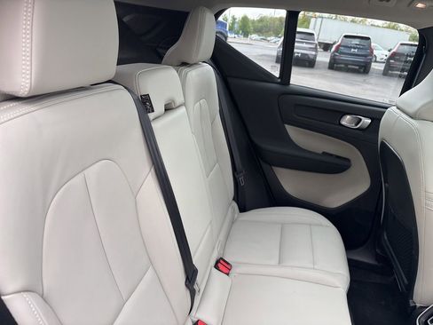 Certified 2026 Volvo XC40 B5 Plus AWD/4WD image 35