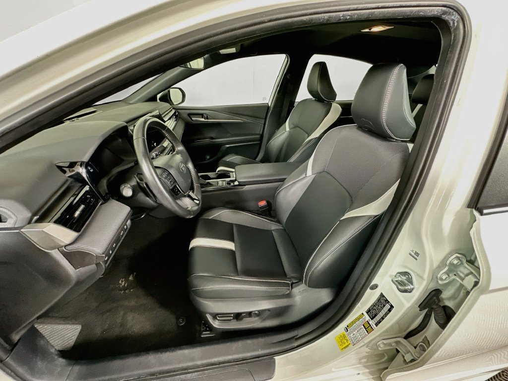 Certified 2025 Toyota Camry SE FWD image 21