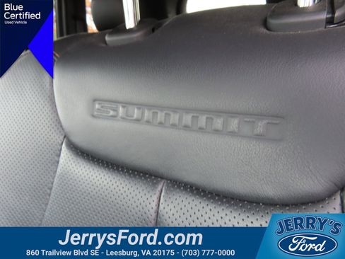 Used 2023 Jeep Grand Cherokee Summit w/ Luxury Tech Group V image 32