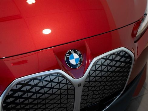 New 2026 BMW i4 xDrive40i w/ Premium Package AWD/4WD image 7