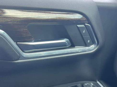 Used 2024 GMC Sierra 1500 Elevation image 22