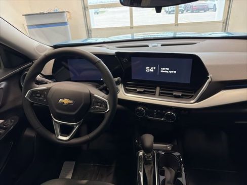 New 2026 Chevrolet Trax LT w/ Driver Confidence Package FWD image 27