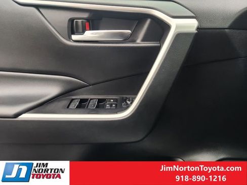 Used 2024 Toyota RAV4 XLE image 25