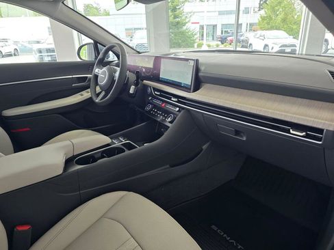 New 2026 Hyundai Sonata Limited FWD image 43