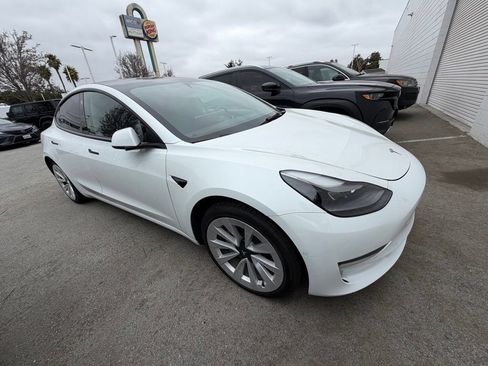 Used 2021 Tesla Model 3 Long Range AWD/4WD image 3