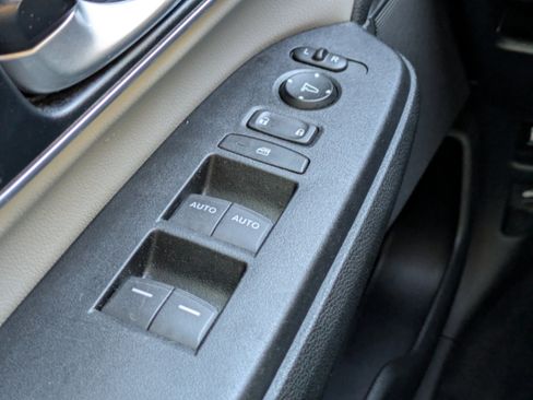 Certified 2020 Honda CR-V EX-L image 32