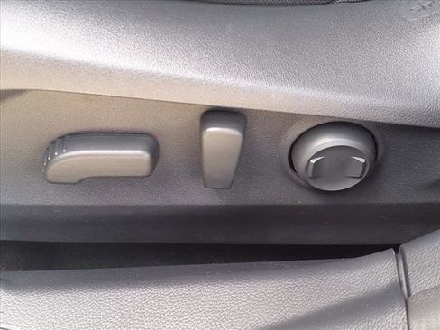 New 2025 Subaru Outback Premium image 13