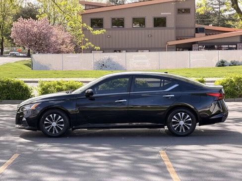 Used 2020 Nissan Altima 2.5 S w/ Driver Assist Package FWD image 8