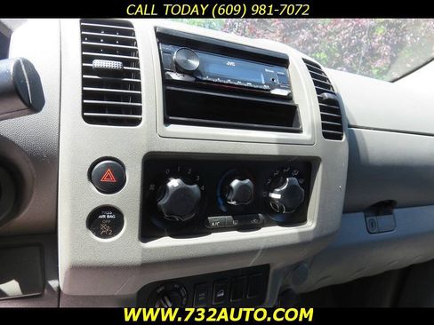 Used 2011 Nissan Frontier S AWD/4WD image 11
