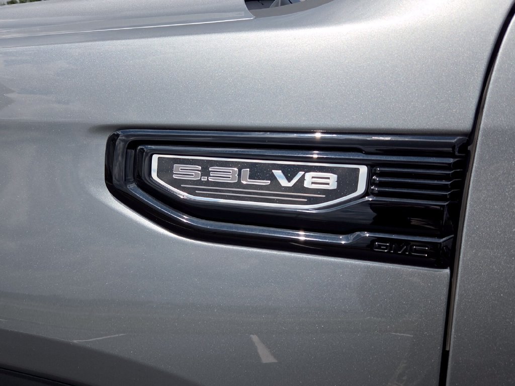 Used 2024 GMC Sierra 1500 Elevation w/ X31 Off-Road Package AWD/4WD image 3