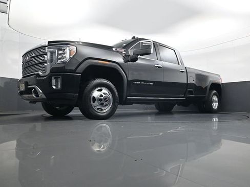 Used 2022 GMC Sierra 3500 Denali w/ Denali Ultimate Package AWD/4WD image 21