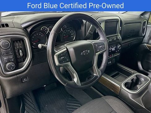 Used 2021 Chevrolet Silverado 1500 LT Trail Boss AWD/4WD image 16