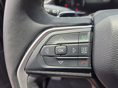 Used 2024 Jeep Grand Cherokee L Altitude RWD image 21
