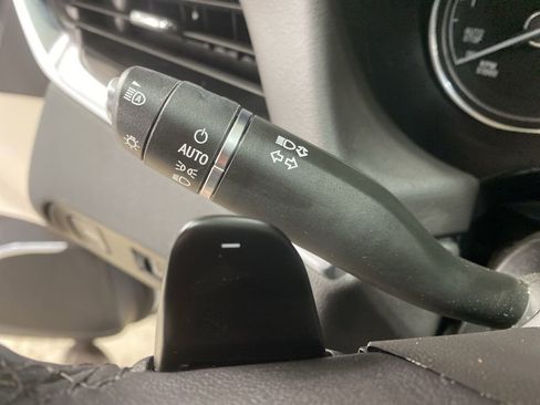 Used 2023 Buick Enclave Essence w/ LPO, Floor Liner Package AWD/4WD image 37