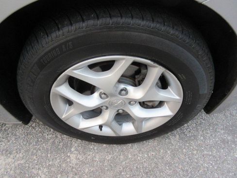 Used 2019 Chrysler Pacifica Touring-L Plus w/ Advanced Safetytec Group image 12