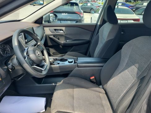 Used 2023 Nissan Rogue SV AWD/4WD image 16