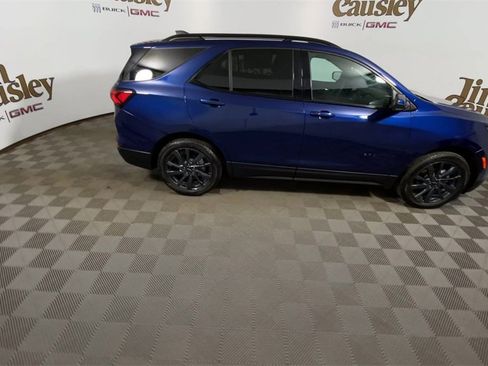 Used 2023 Chevrolet Equinox RS image 9