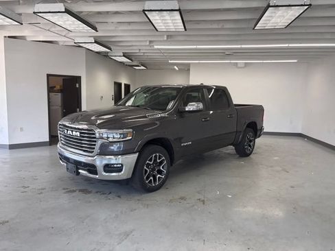 New 2026 RAM 1500 Laramie AWD/4WD image 3