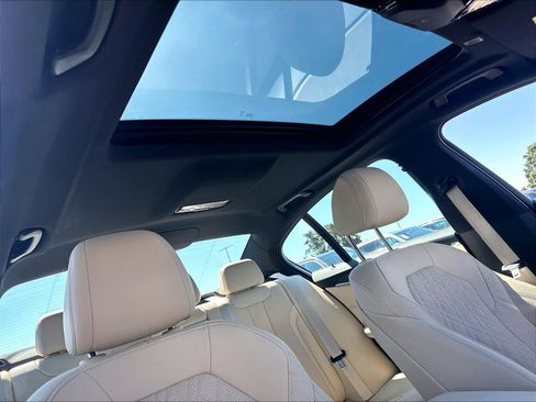 Used 2023 BMW 530e w/ Convenience Package RWD image 30