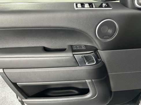 Used 2019 Land Rover Range Rover Sport HSE image 33