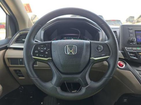 Used 2019 Honda Odyssey LX image 5