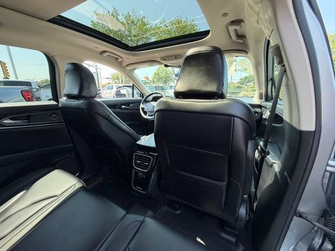 Used 2021 Lincoln Nautilus Reserve AWD/4WD image 15