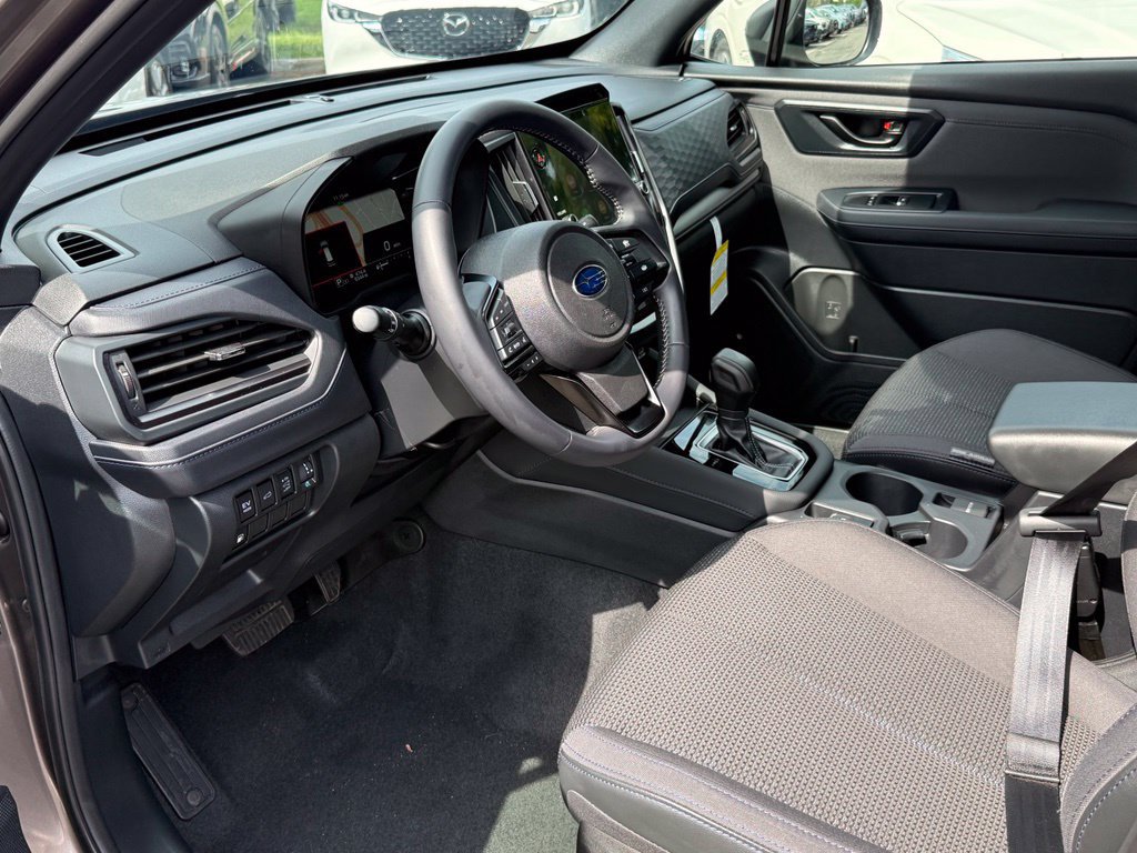 Used 2025 Subaru Forester Premium AWD/4WD image 18