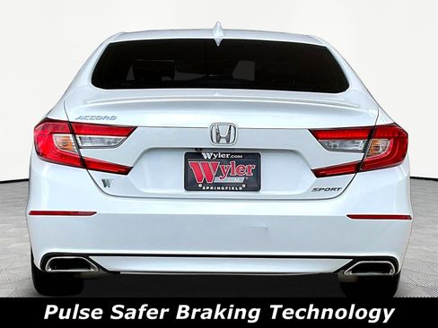 Used 2018 Honda Accord Sport image 5