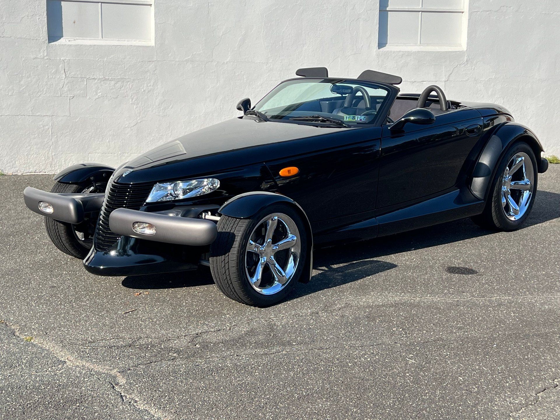 Used 1999 Plymouth Prowler RWD image 16