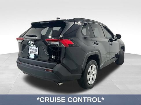 Used 2019 Toyota RAV4 LE AWD/4WD image 7