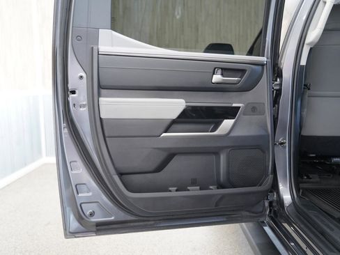 Used 2022 Toyota Tundra Limited AWD/4WD image 37