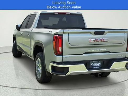 Used 2025 GMC Sierra 1500 SLT AWD/4WD image 4