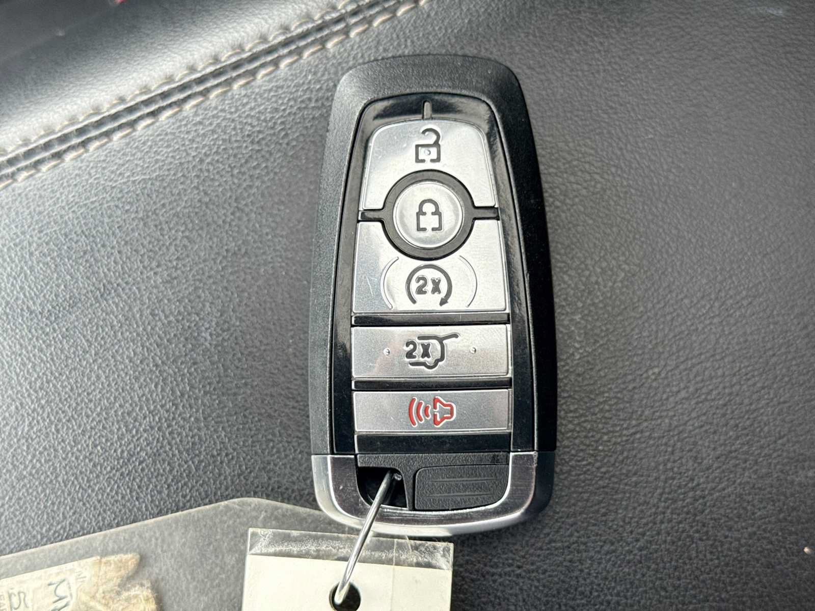 Used 2023 Ford Explorer XLT w/ Equipment Group 202A AWD/4WD image 37