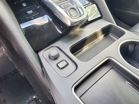 Used 2026 Acura MDX w/ Technology Package image 35