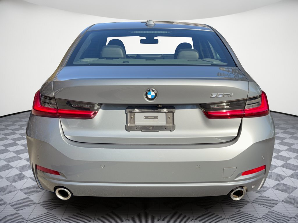 Used 2023 BMW 330i Sedan w/ Premium Package RWD image 11
