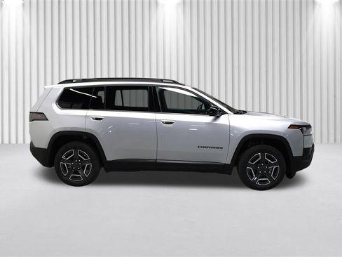 New 2026 Jeep Cherokee Limited AWD/4WD image 2